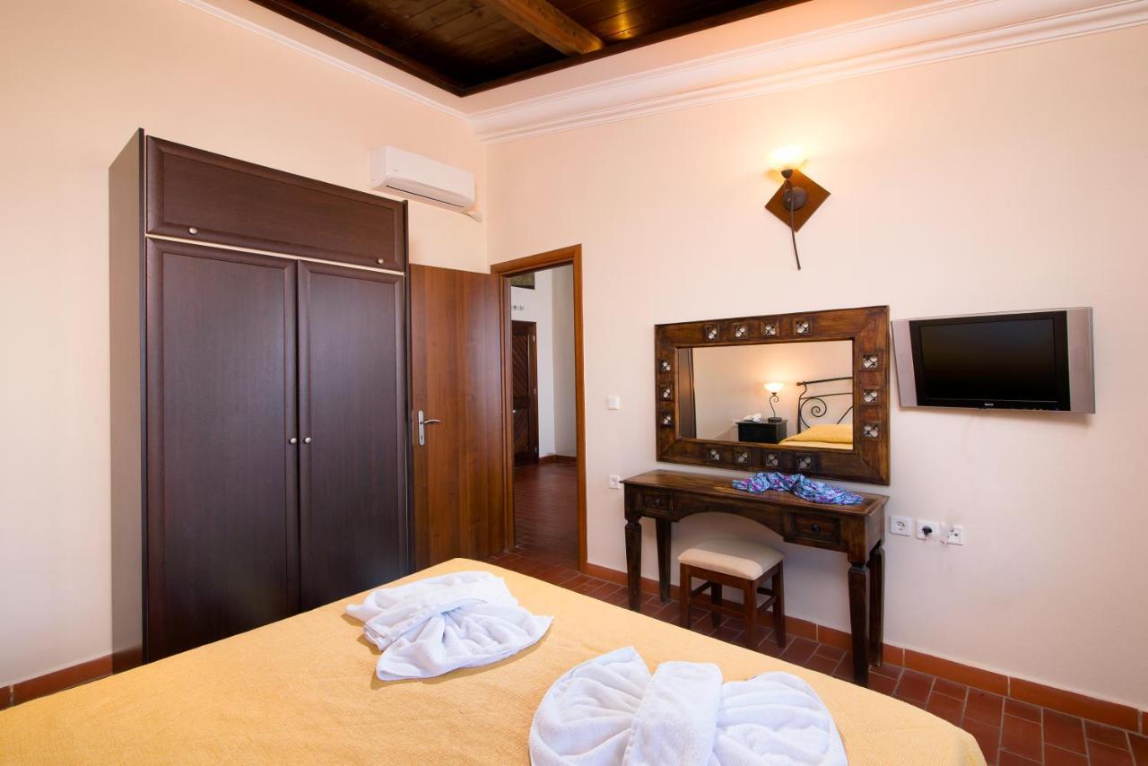 Kallisti Hotel بوتوس المظهر الخارجي الصورة